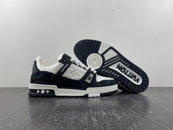 LOU1VTON trainer (EU47)