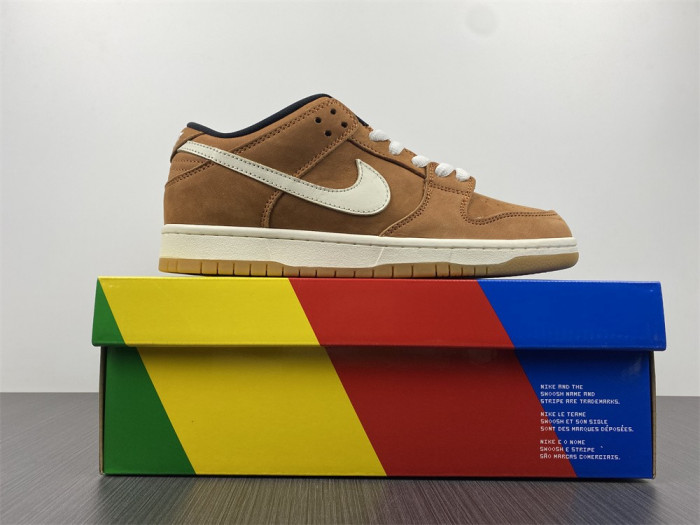 nike sb dunk low pro iso wheat brown white black dh1319-200