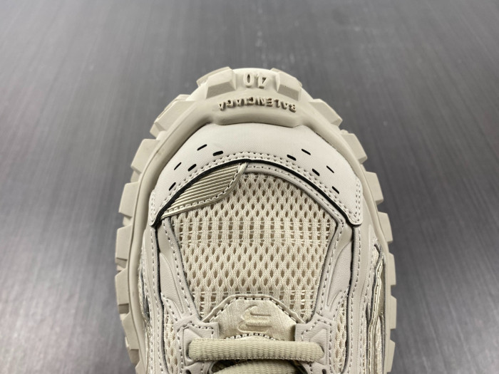 blc* defender sneaker