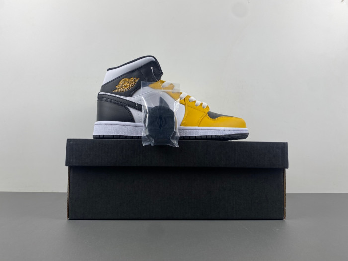 air jordan 1 mid "yellow ochre/black" dq8426-701