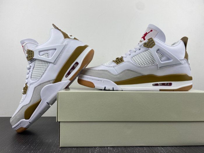 Nike SB x Air Jordan 4 customize