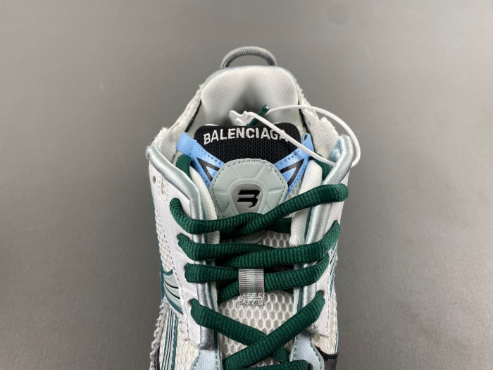 blcg runner sneaker