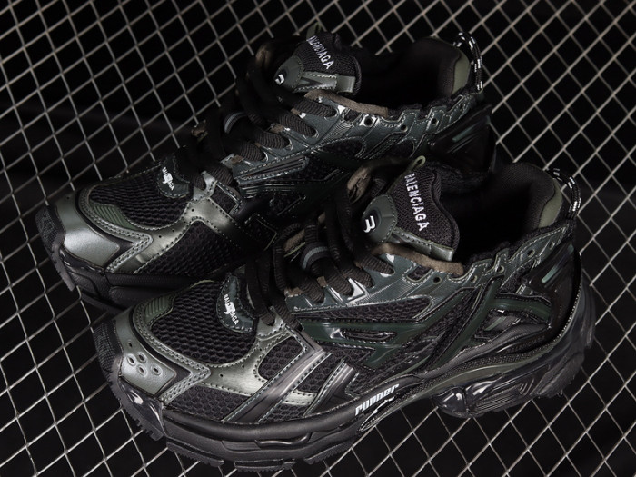 blcg runner sneaker ( deep green )