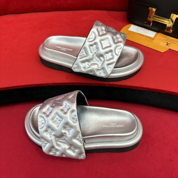 LOU1_TON POOL PILLOW COMFORT MULE (EU35-EU40)