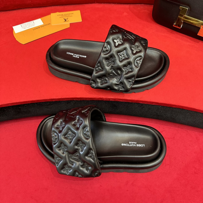 LOU1_TON POOL PILLOW COMFORT MULE (EU35-EU40)