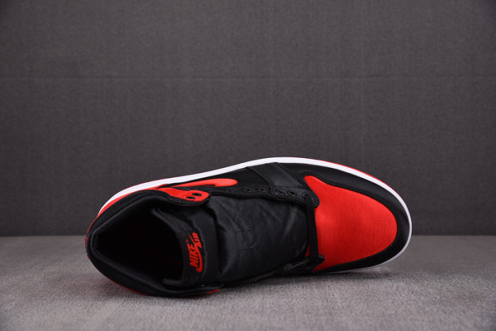 Air Jordan 1 High OG WMNS Satin Bred FD4810-061