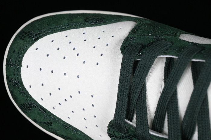nike dunk low green snake fq8893-397