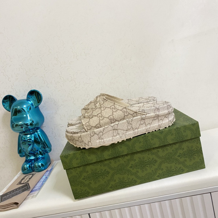 G*u*i slide (eu35-eu45)