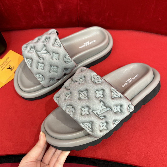 LOU1_TON POOL PILLOW COMFORT MULE (EU35-EU40)