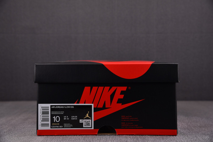 Air Jordan 1 Retro Low OG 