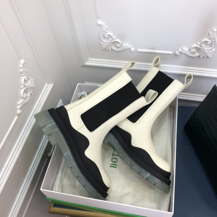 botteg*Ve*ne*ta tire leather ankle boots