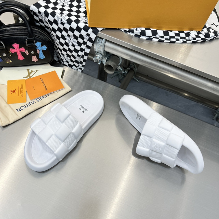 lou1_ton waterfront slide (eu35-eu45)